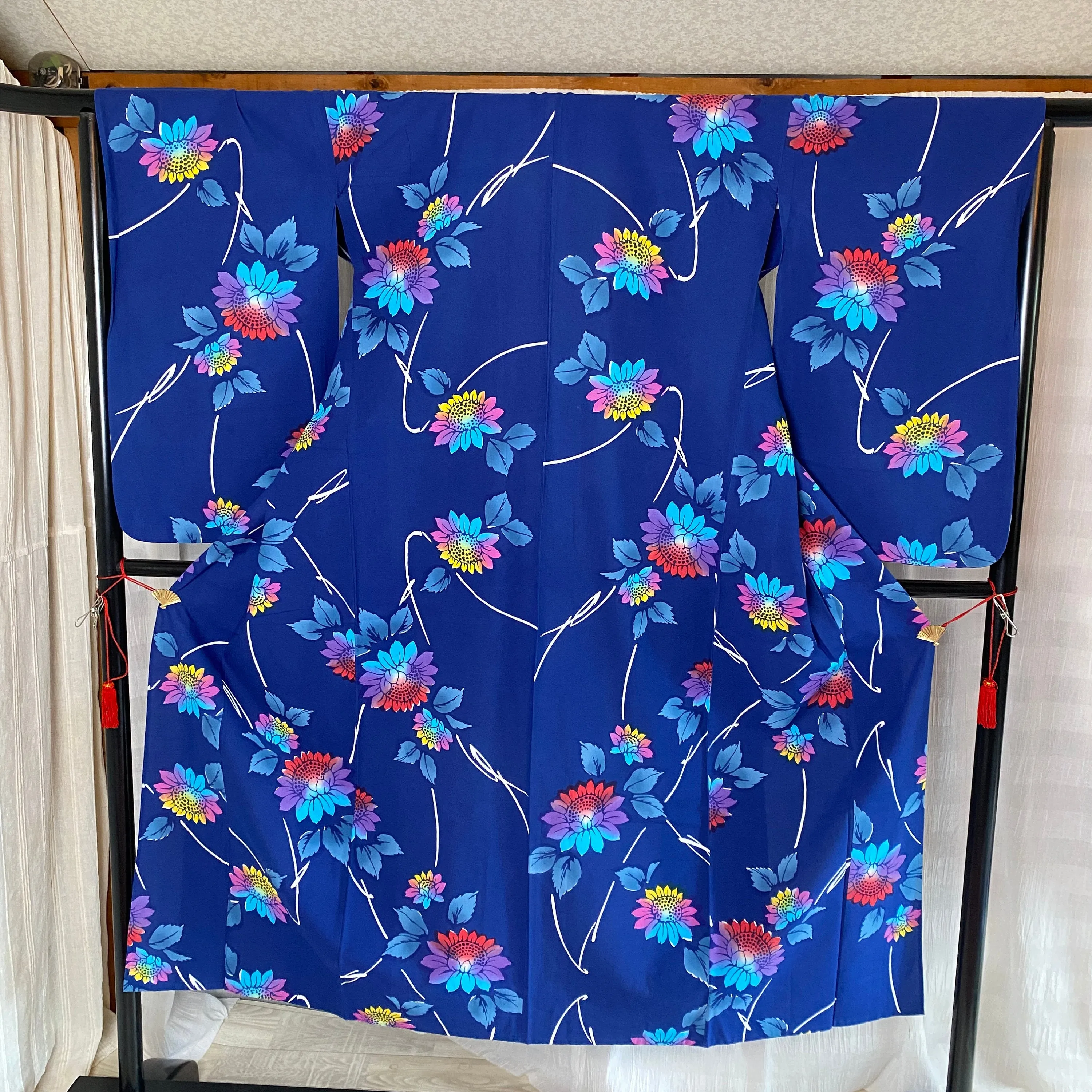 Blue Yukata, Cotton robe, Sunflower pattern, Stunning dressing gown, Japanese style, Long robe, room decor, Floral Summer Kimono