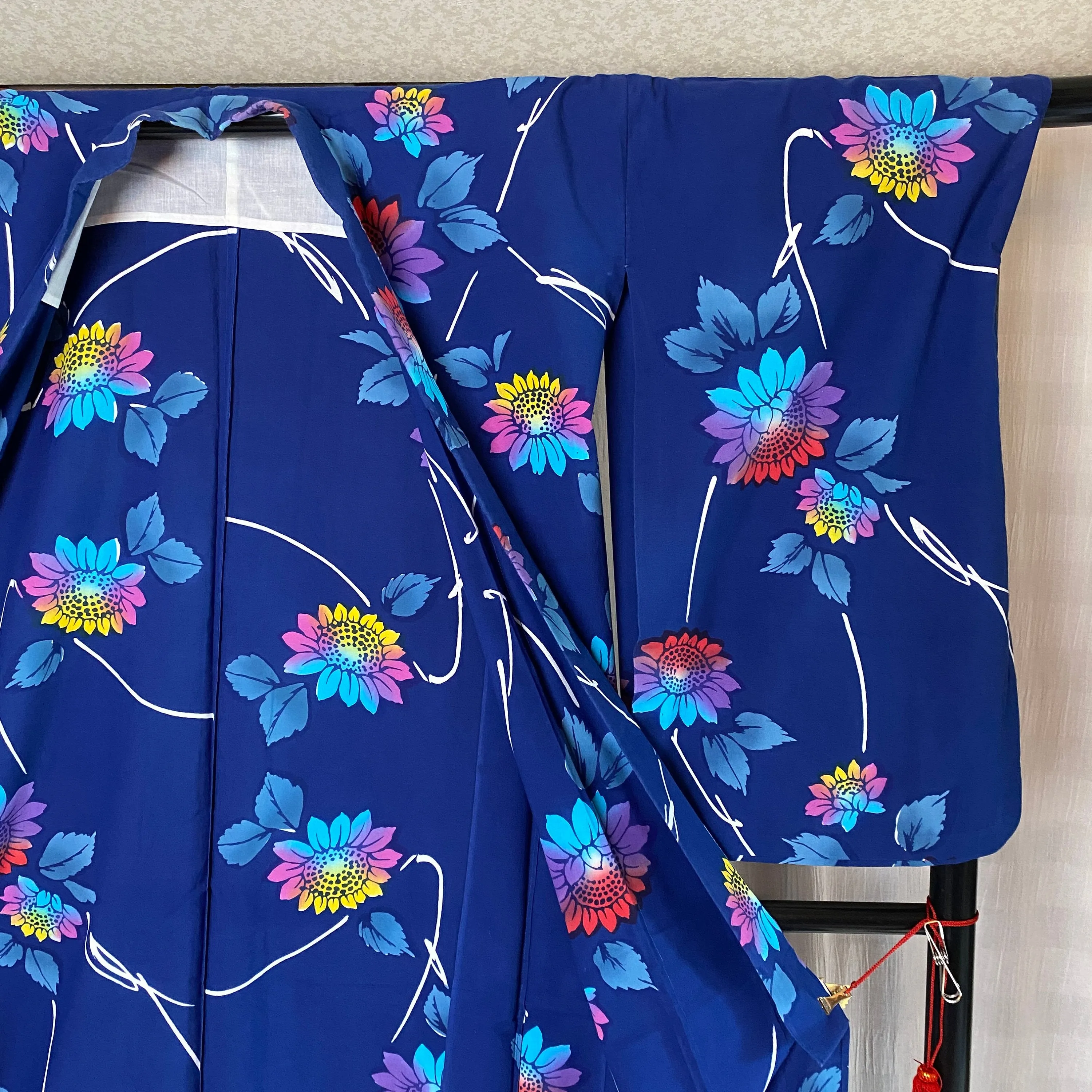 Blue Yukata, Cotton robe, Sunflower pattern, Stunning dressing gown, Japanese style, Long robe, room decor, Floral Summer Kimono