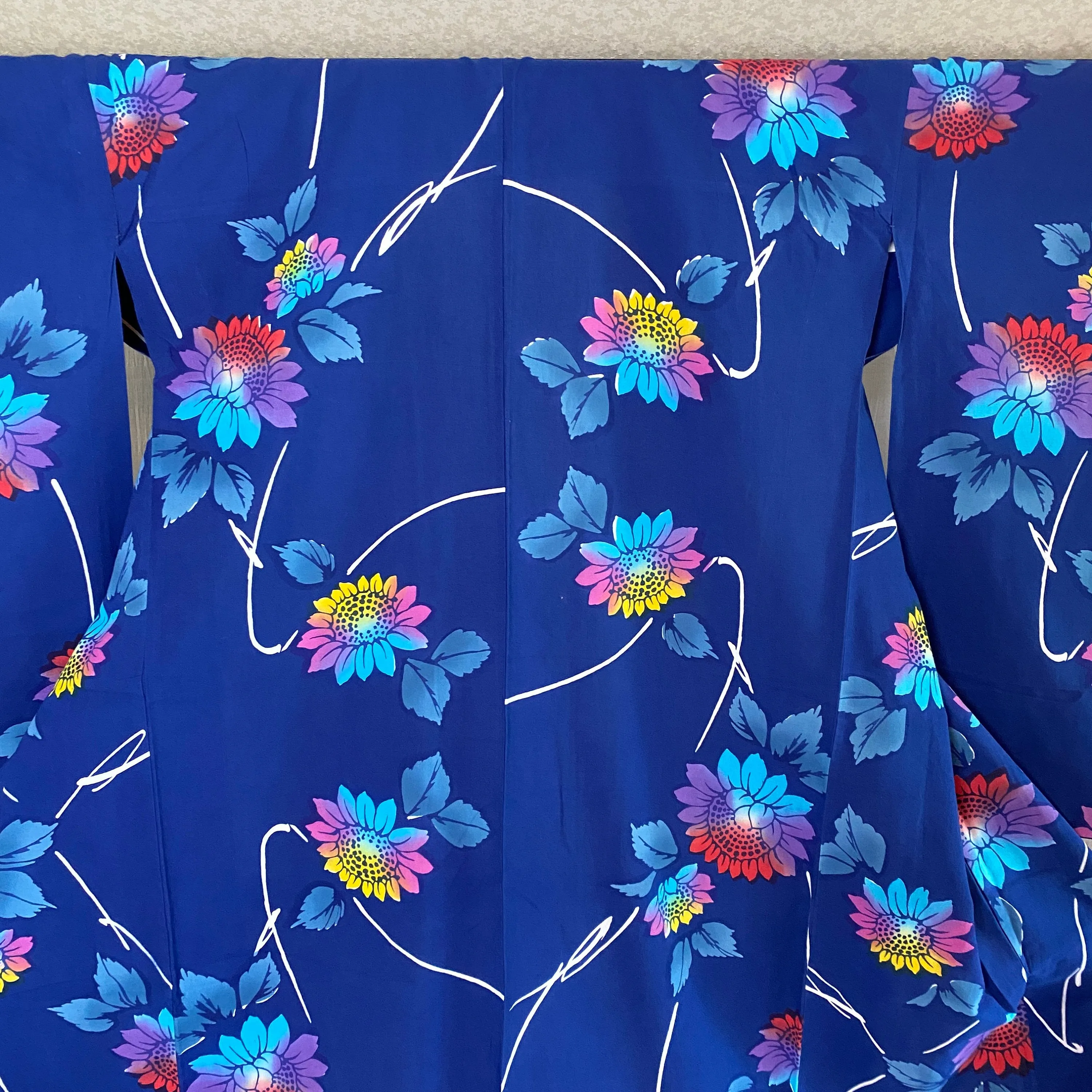 Blue Yukata, Cotton robe, Sunflower pattern, Stunning dressing gown, Japanese style, Long robe, room decor, Floral Summer Kimono