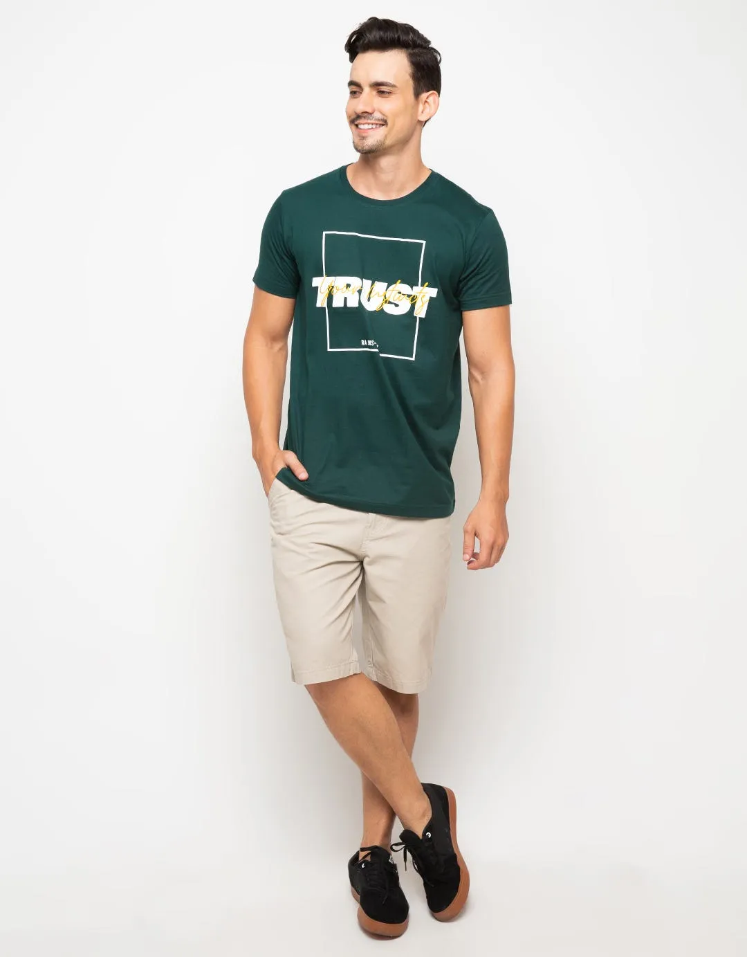 Cole Celana Pendek Chinos Basic