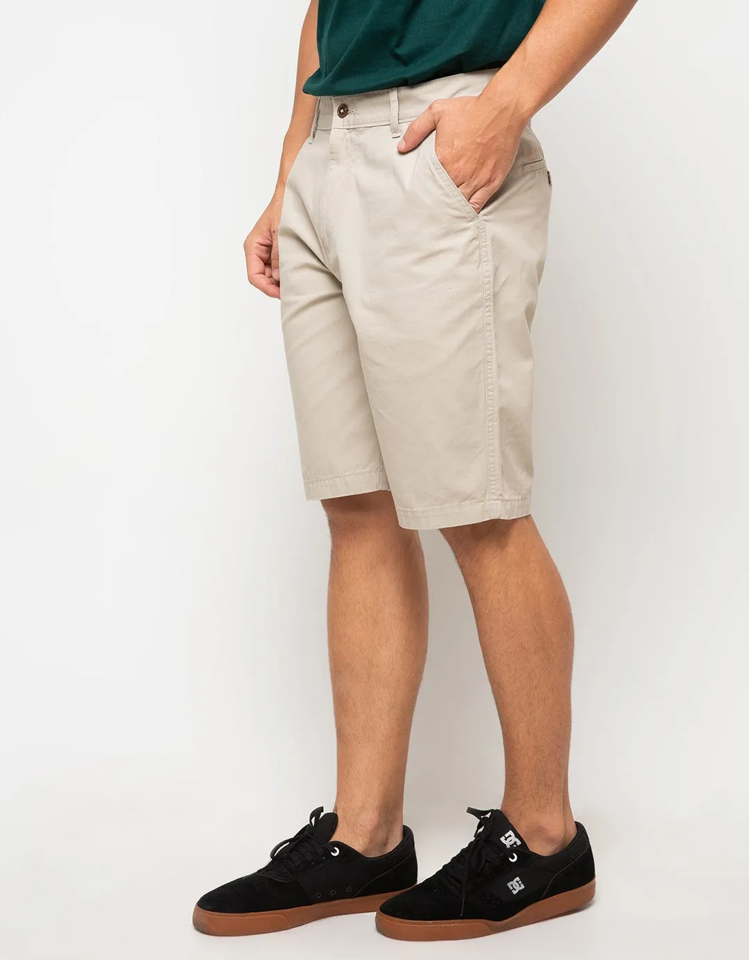 Cole Celana Pendek Chinos Basic