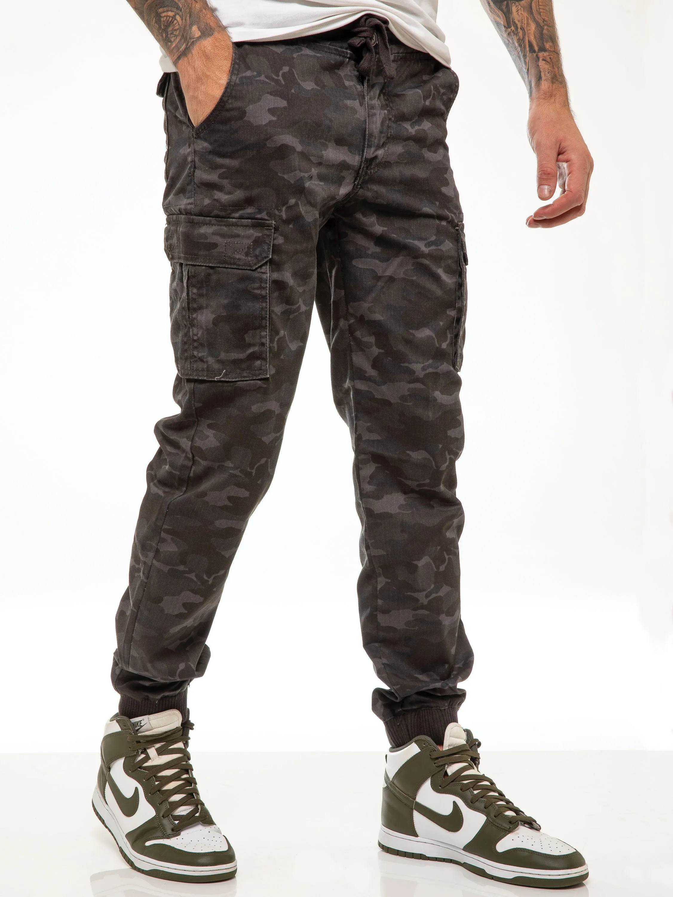 Drake Cargo Pants - Dark Khaki Camo
