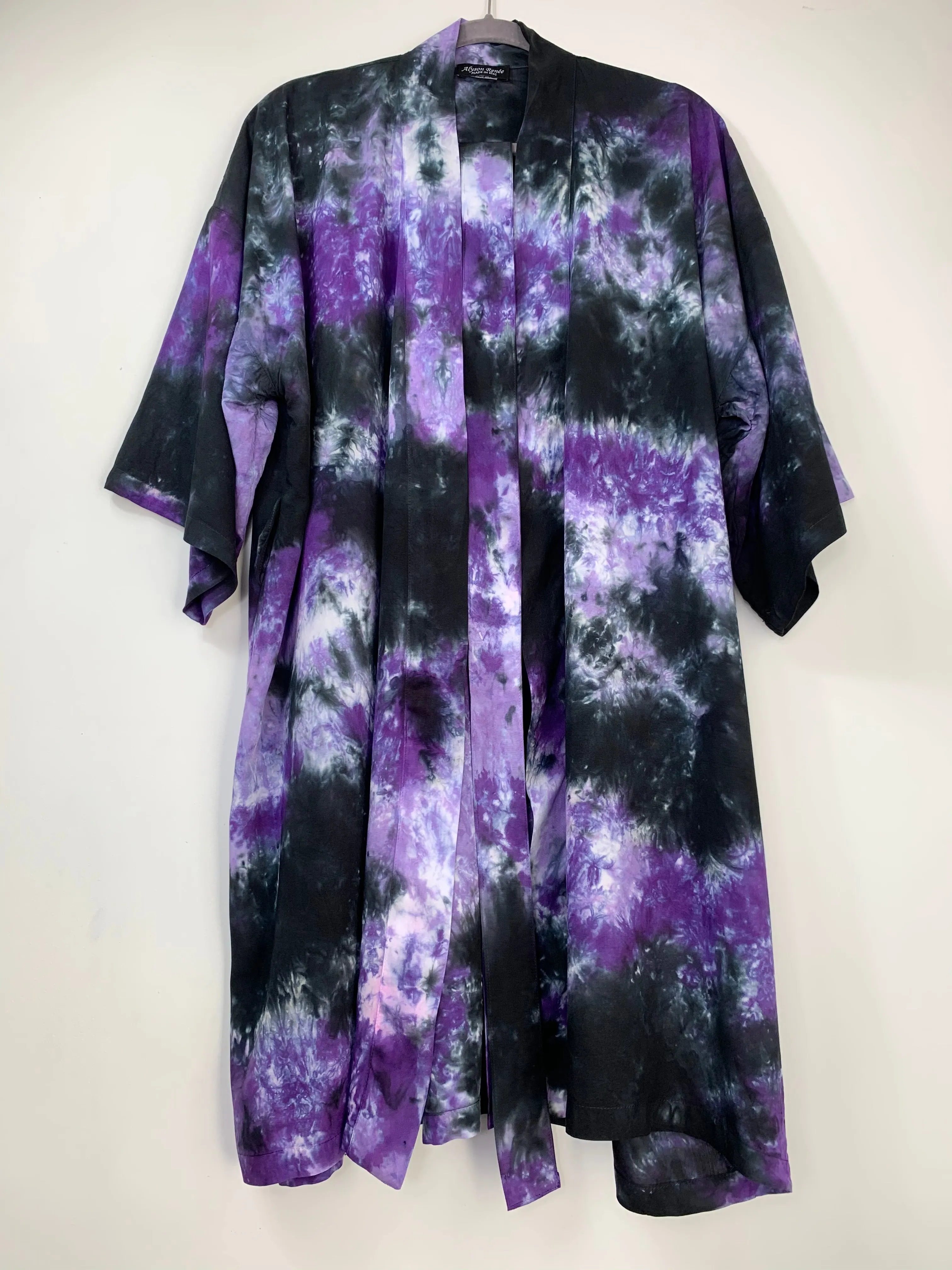 Vibrant bullseye kimono robe