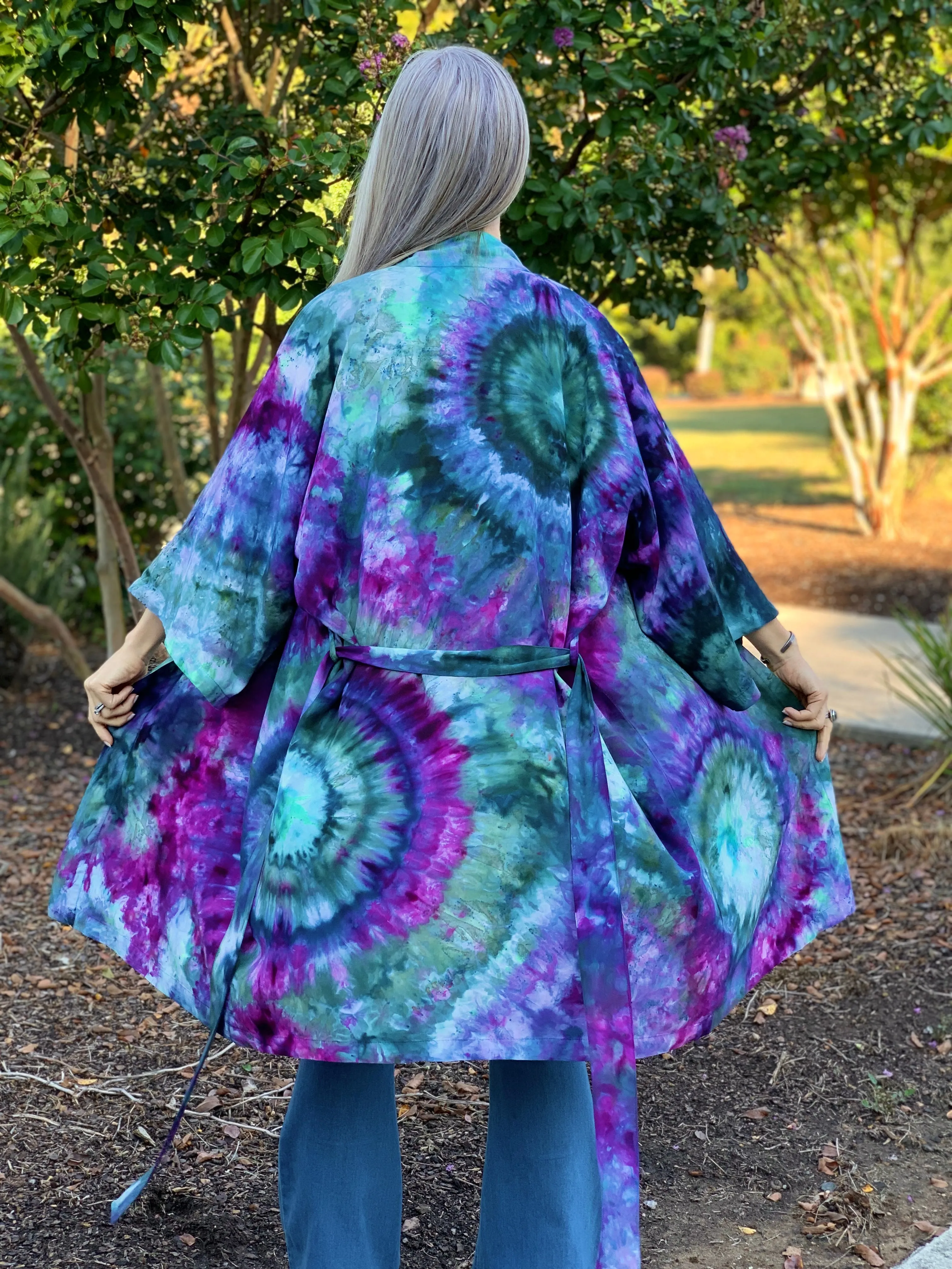 Vibrant bullseye kimono robe